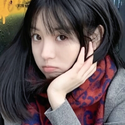 猪猪托腮
记得单收，单收=单图收藏