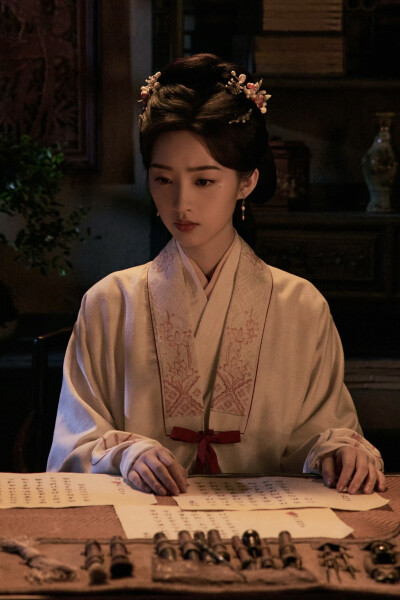 花开锦绣｜解庭芸｜邓恩熙