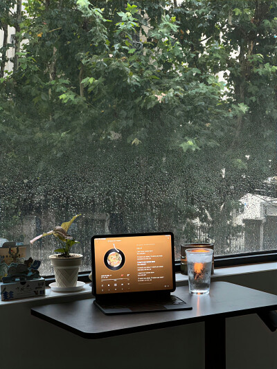 雨天背景图