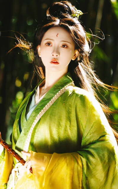 林秋奈