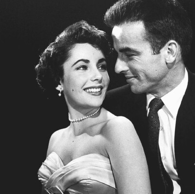Elizabeth Taylor ​​​