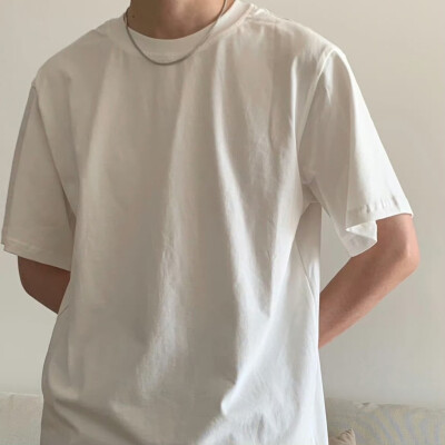  | 男生头像 和一个人有过一段回忆就够了
