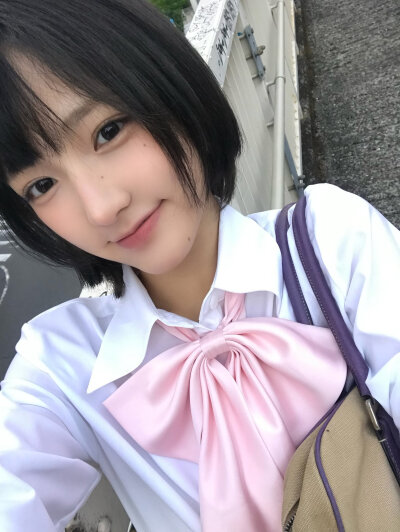 、