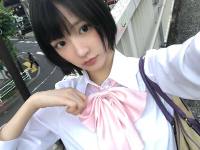 、