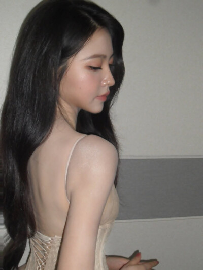 金艺琳 yeri