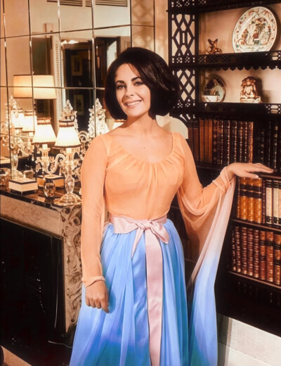 Elizabeth Taylor ​​​