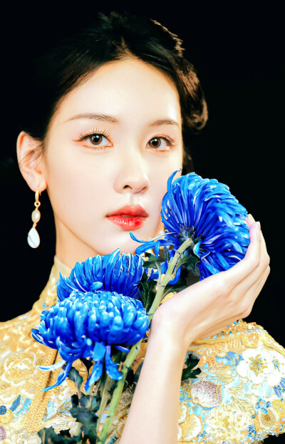 陈都灵