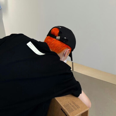 头像丨男头 好好生活等到合适的时间我们再重逢