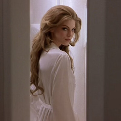 Angela Lindvall