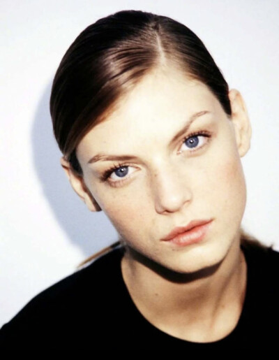 Angela Lindvall