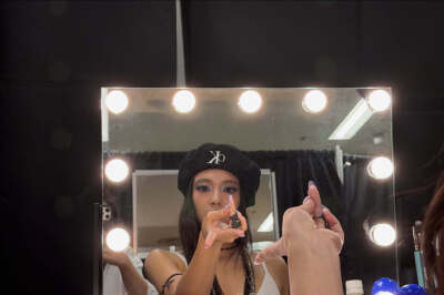 JENNIE