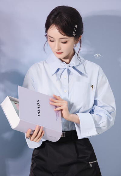 杨幂/Prada香氛代言人