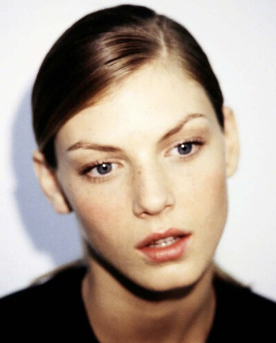 Angela Lindvall