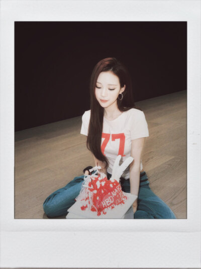 罗潾 narin