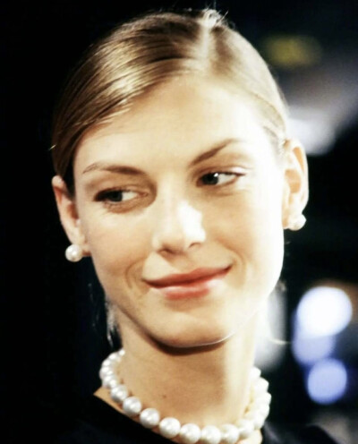 Angela Lindvall