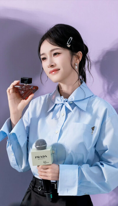 杨幂/Prada香氛代言人