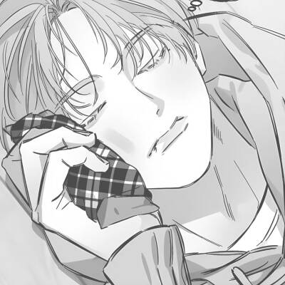 漫画：Stage Behind
作者：김건수
动漫男头Δ
