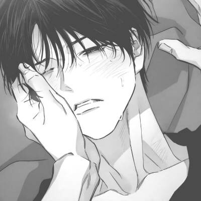 漫画：Stage Behind
作者：김건수
动漫男头Δ