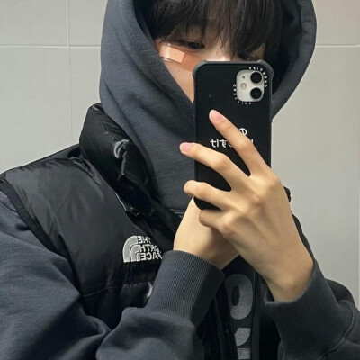 头像丨男头 好好生活等到合适的时间我们再重逢
