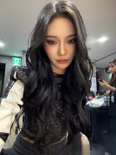 宁艺卓 ningning