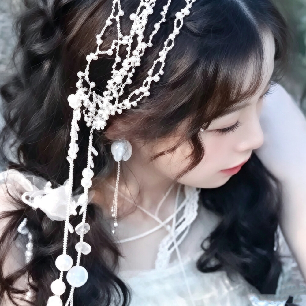 何盼