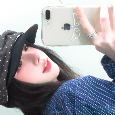 ૮₍ ˃̶ ꇴ ˂̶ ₎ა