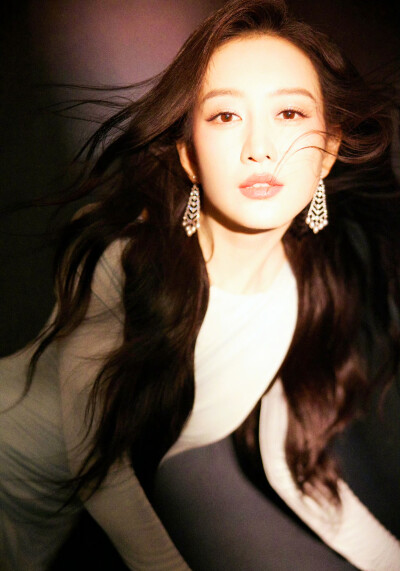 王鸥