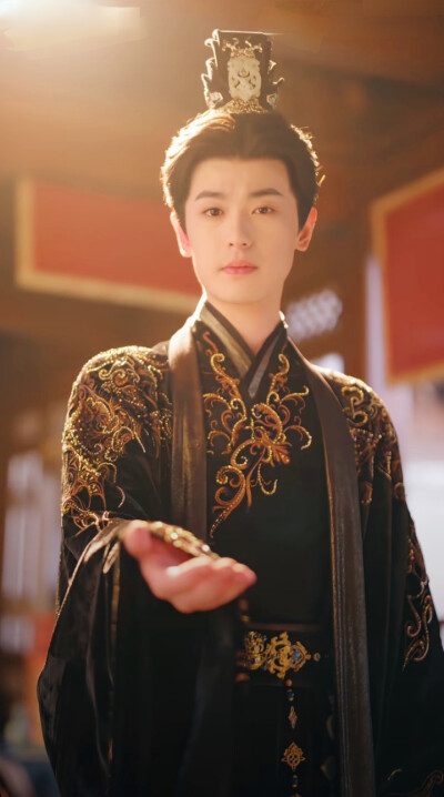 李若洵