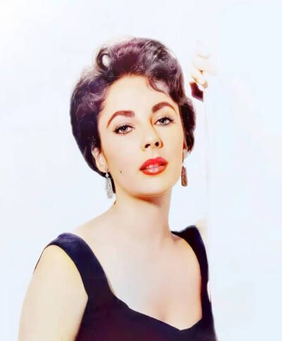 Elizabeth Taylor ​​​