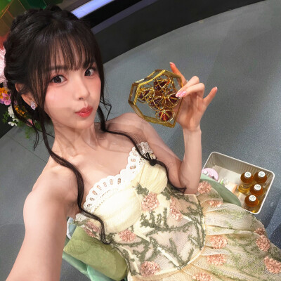 杨超越