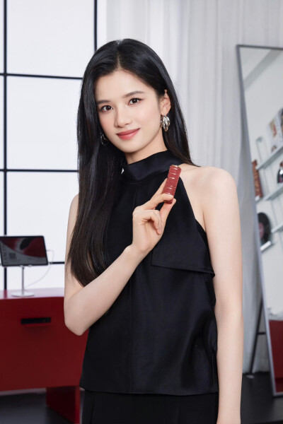 张婧仪