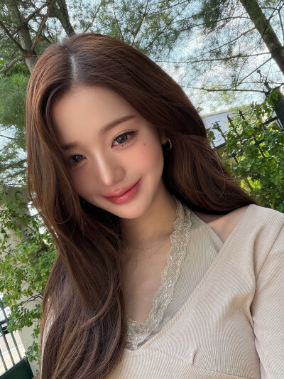 张元英 wonyoung