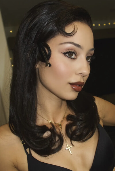 Alexa Demie