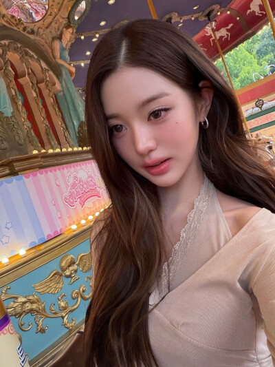 张元英 wonyoung