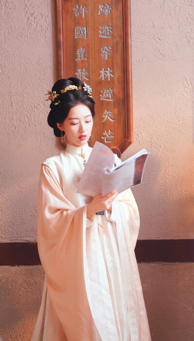邓恩熙