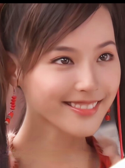 吴佳妮/上官丹凤