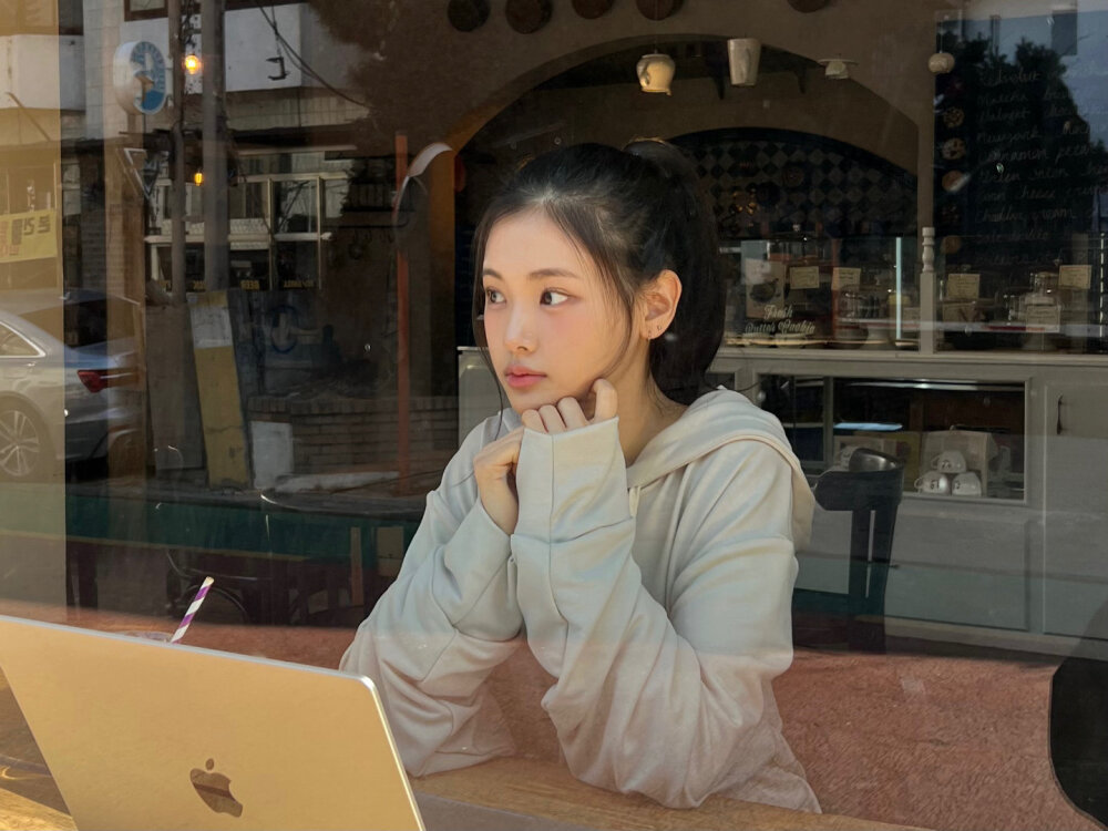曺彝晛 yihyun