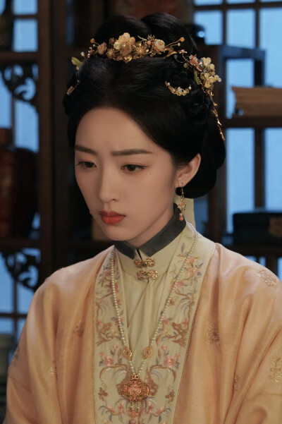 花开锦绣 邓恩熙∣傅庭芸