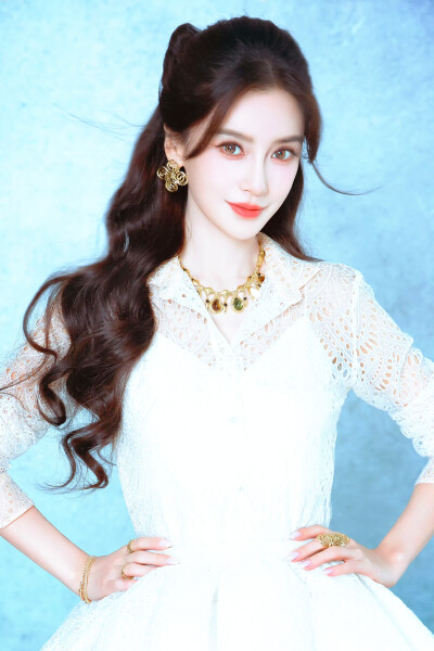 杨颖