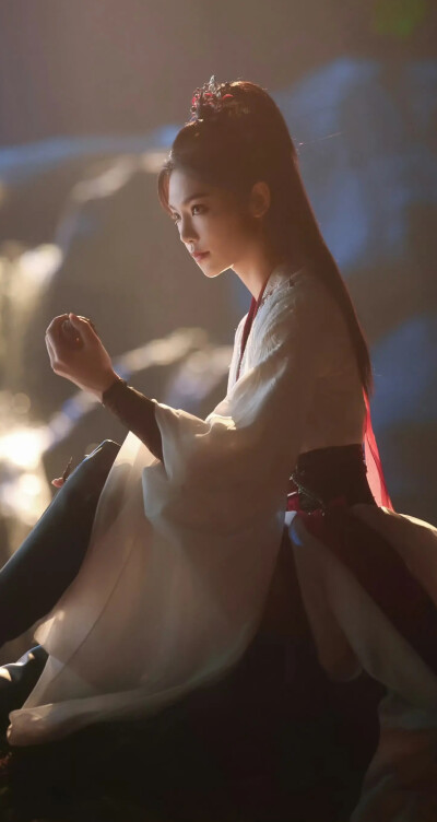 曾可妮《师兄太稳健》酒玖