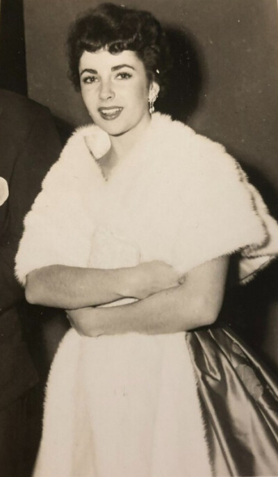 Elizabeth Taylor ​​​