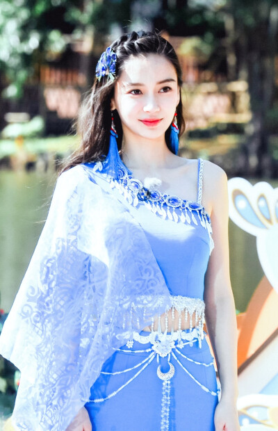杨颖