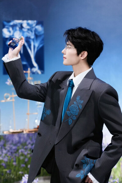 杨洋