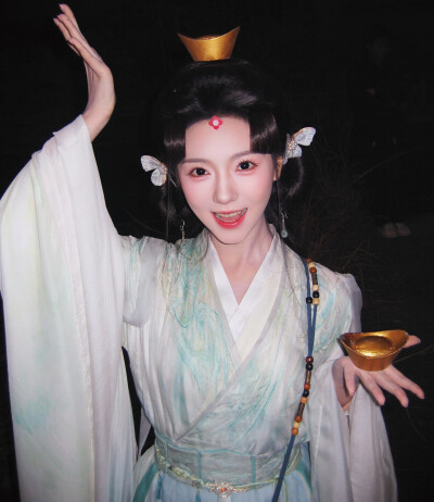 王云云