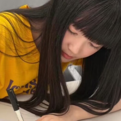 擦TUIDE的女孩dd