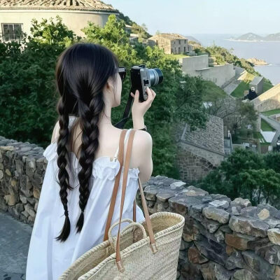 女生头像
喜欢点赞关注收藏