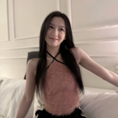 真人女生头像高级感氛围感 ins 风
图源网络侵删
二传关注拿图 自用随意 谢谢宝宝们喜欢