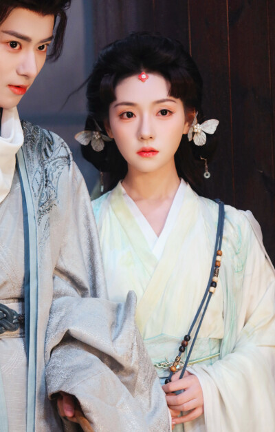 王云云
