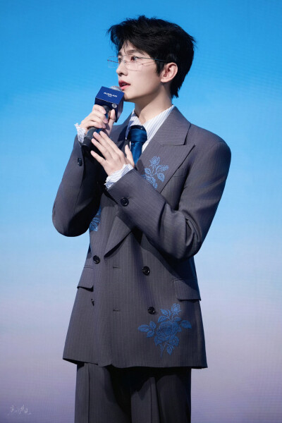 杨洋