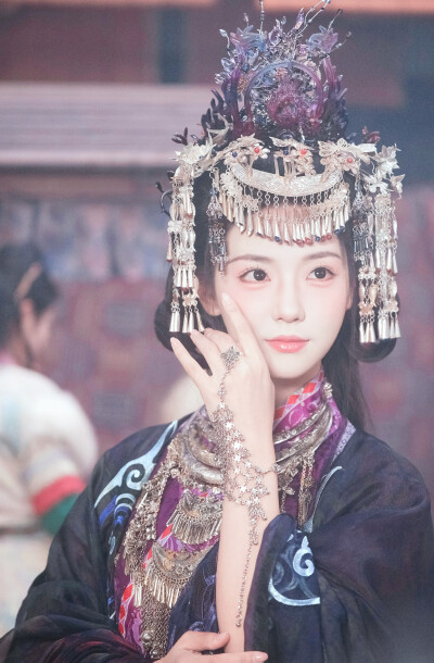 王云云